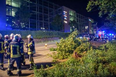 Stuttgart-Degerloch: Schwerer Verkehrsunfall mit mehreren verletzten Personen 